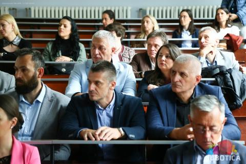 Ekonomski fakultet domaćin međunarodnog naučnog skupa "Strategijski menadžment - SM2024" Ekonomski fakultet domaćin međunarodnog naučnog skupa "Strategijski menadžment - SM2024"
