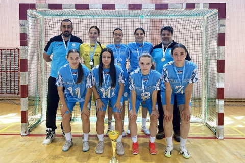 Futsal (Ž): Učenice Tehničke škole „Ivan Sarić“ šampionke Srbije Futsal (Ž): Učenice Tehničke škole „Ivan Sarić“ šampionke Srbije