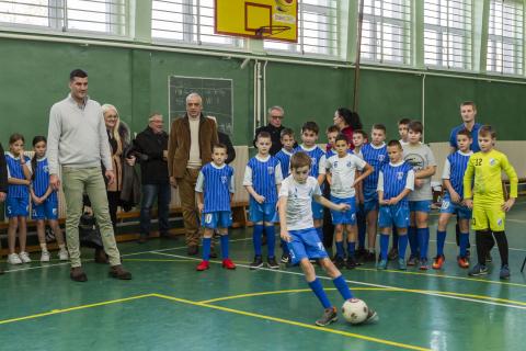 Dodeljena sportska oprema fudbalskim klubovima Bikovo i Udarnik