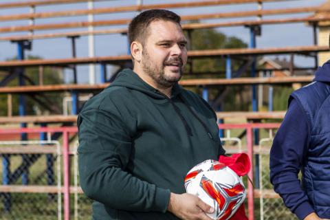 Dodeljeni paketi sportske opreme fudbalskim klubovima sa teritorije grada Subotice