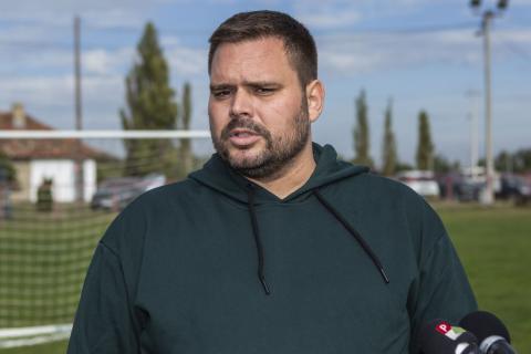 Dodeljeni paketi sportske opreme fudbalskim klubovima sa teritorije grada Subotice