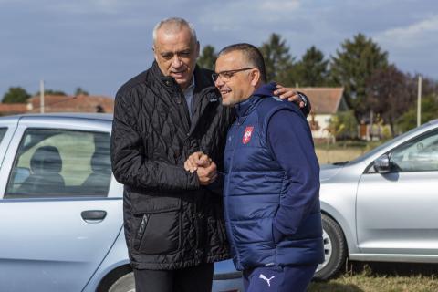 Dodeljeni paketi sportske opreme fudbalskim klubovima sa teritorije grada Subotice