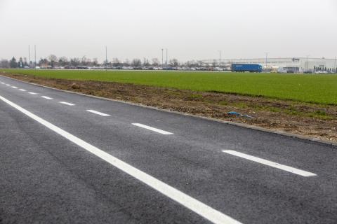 Gradonačelnik Bakić obišao završne radove na izgradnji biciklističke staze do subotičke Privredne zone „Mali Bajmok“