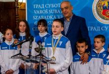 Gradonačelnik Subotice Stevan Bakić dočekao karatiste „Spartak-Enpi“ nakon uspeha na Prvenstvu Evrope