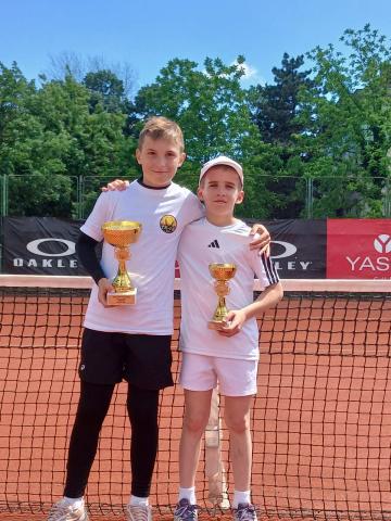 Mihajlo Radovanović vicešampion Vojvodine u tenisu do 10 godina Mihajlo Radovanović vicešampion Vojvodine u tenisu do 10 godina